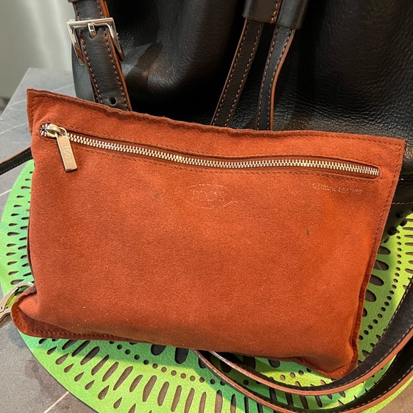 Tod’s Bucket Bag - Picture 10 of 13